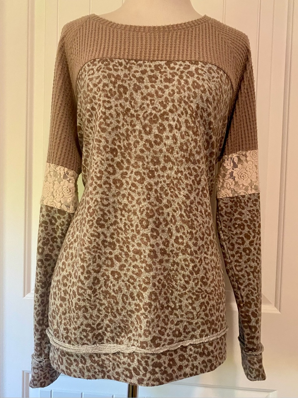 Brown Leopard Print Long Sleeve Top / Sweater, Knox Rose Size Medium